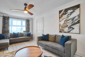 Host & Stay - Bumble Bee House